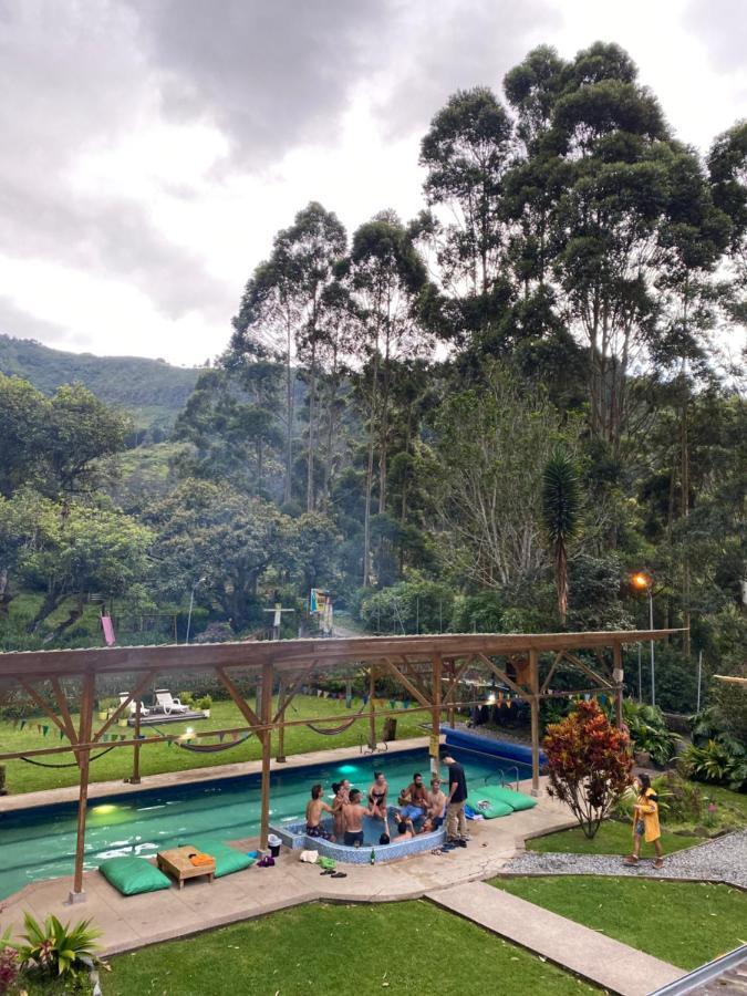 Mama Tungu Hostel Baños Eksteriør bilde